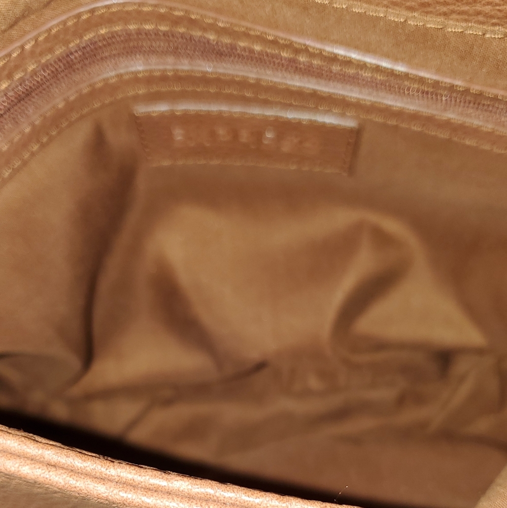 Express Leather Shoulder Bag - Picture 4 of 7